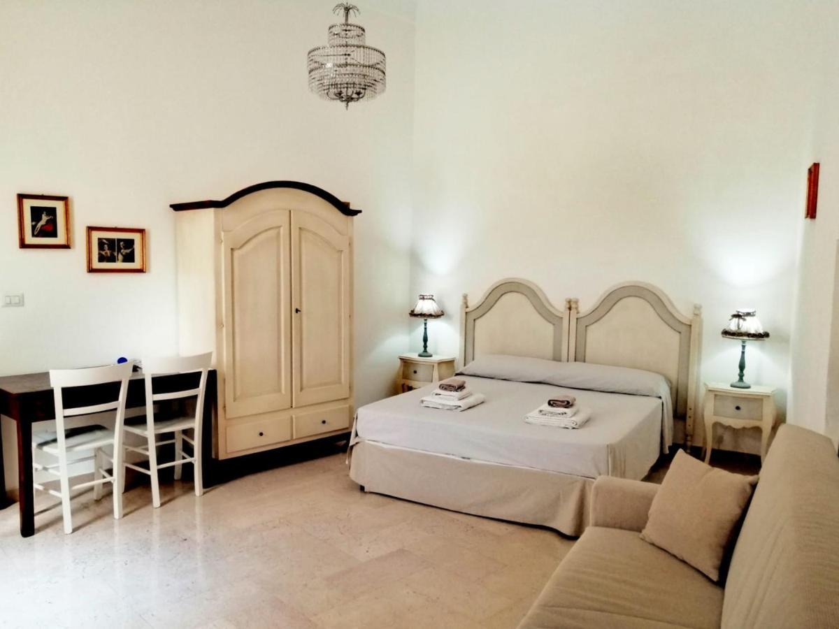 Bed and Breakfast Palazzo Cavoti à Galatina Extérieur photo